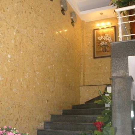Mai Villa Hotel 3 Thai Ha Hanoi Buitenkant foto